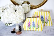 CLUTCH ME IF YOU CAN LARGE VANITY BAG
